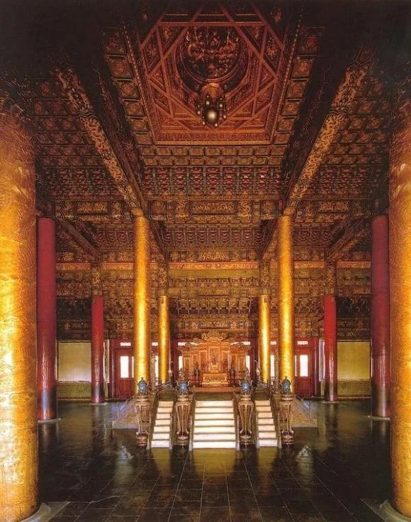 Tử Cấm Thành 600 năm không hư, đến mối cũng chào thua: Có bùa chống hủy diệt? - Hình 6