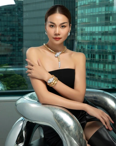 Thanh Hằng đắt show, làm việc cật lực, lộ tình hình sức khoẻ đáng lo ngại - Hình 3