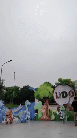 Vợ chồng Quang Hải làm sinh nhật to nhất làng cho con trai, gây sốt khi quyên tặng toàn bộ quà cho các bệnh nhi - Hình 2