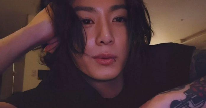 Jungkook bất ngờ lên sóng, hát 40 bài liên tục, thu hút 10,9 triệu người xem - Hình 2