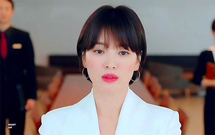 Hai lần Song Hye Kyo vào vai giàu nứt đố đổ vách: Lần 1 đẹp mong manh như bông tuyết, lần 2 flop - Hình 19