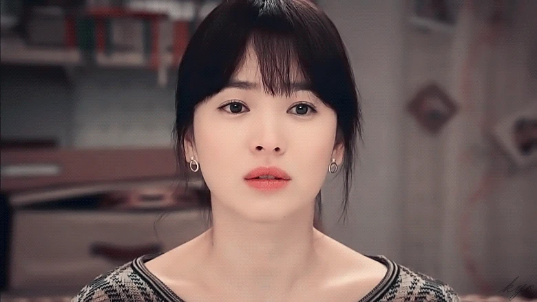 Hai lần Song Hye Kyo vào vai giàu nứt đố đổ vách: Lần 1 đẹp mong manh như bông tuyết, lần 2 flop - Hình 2