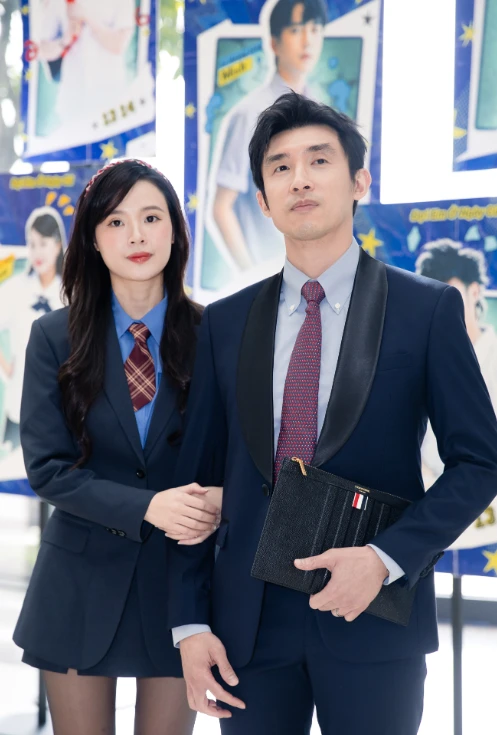 Midu công bố giải nghệ giữa họp báo, chồng thiếu gia lập tức có phản ứng lạ - Hình 4