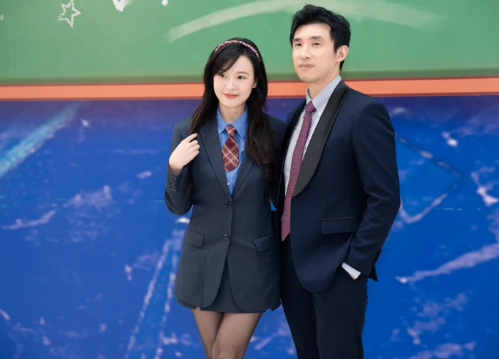 Midu công bố giải nghệ giữa họp báo, chồng thiếu gia lập tức có phản ứng lạ - Hình 1