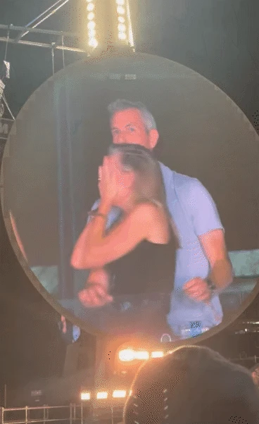 Nực cười CEO chỉ trích Coldplay khi bị bóc ngoại tình: Nên nhớ tham gia concert là chấp nhận hình ảnh sẽ được sử dụng! - Hình 2