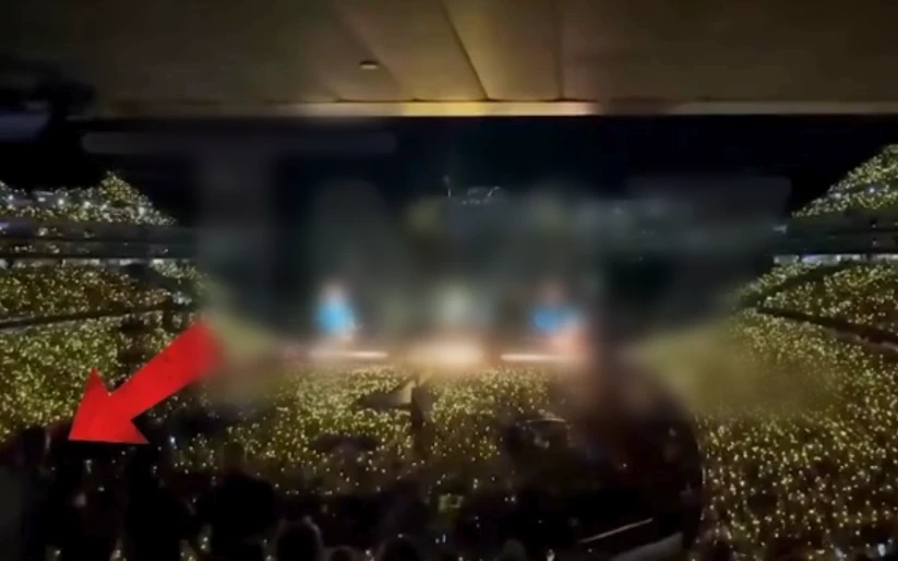 BLACKPINK, BTS tái hiện vụ ngoại tình bị kiss cam phanh phui, lộ thêm clip sốc - Hình 8