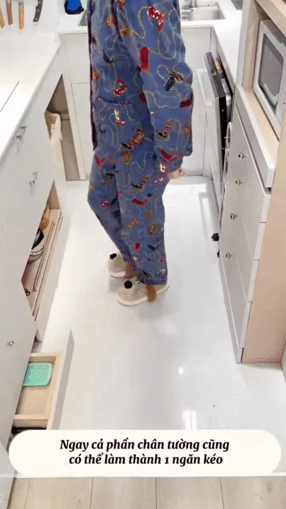 Căn bếp vẻn vẹn 5m2 nhưng vi diệu đến mức chị em phải bất ngờ đến từng chi tiết - Hình 9