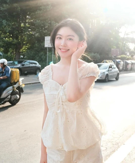 Ái nữ Quyền Linh lộ visual đỉnh chóp, khiến cđm mắt chữ O mồm chữ A! - Hình 4