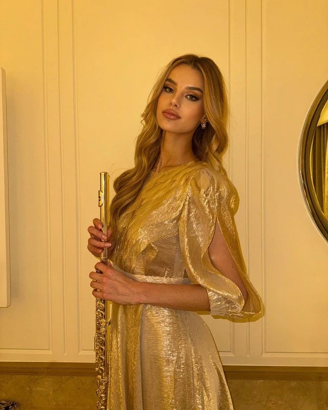 Miss World đẹp nhất TG mang thai trong nhiệm kỳ, tình cảnh hiện tại fan đỏ mắt - Hình 6