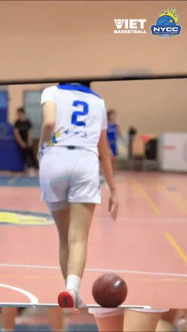 Xem Hạt Dẻ nhà MC Quyền Linh chơi bóng rổ: Chẳng còn hình tượng nàng thơ nhưng vẫn cuốn vô cùng! - Hình 2