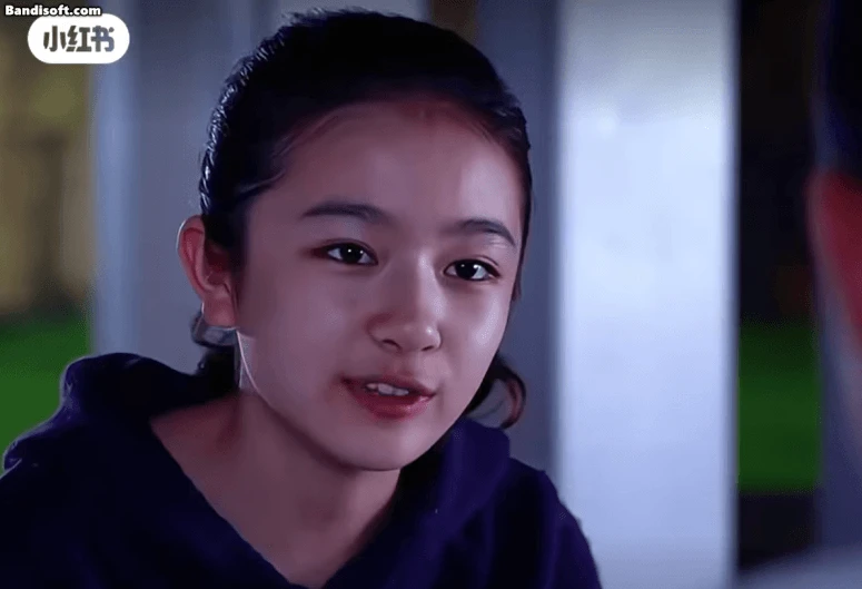 Trung Quốc hiếm ai 14 tuổi đã ra dáng mỹ nhân như cô bé này: Nhan sắc đẹp mê mẩn, muốn không nổi tiếng cũng khó - Hình 4