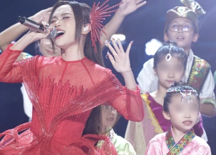 BTC Sing! Asia dời chung kết, sửa điểm, Phương Mỹ Chi báo tin chấn động? - Hình 4