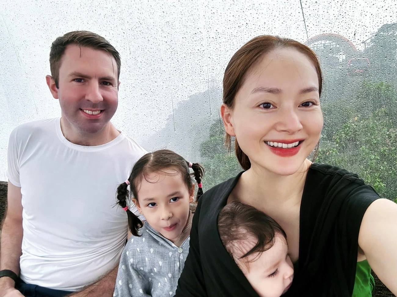 Lan Phương nói bị trầm cảm phải gặp bác sĩ tâm thần vì chồng Tây, ôm con rời nhà - Hình 4