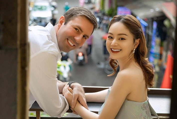 Lan Phương thông báo ly thân chồng Tây 2m, xót xa cho hai con còn quá nhỏ - Hình 3