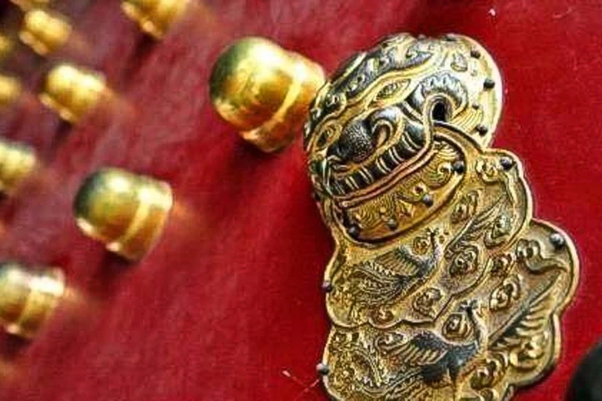 Lộ bí mật đằng sau 81 chiếc đinh mạ vàng ở Tử Cấm Thành, có chi tiết tâm linh - Hình 6