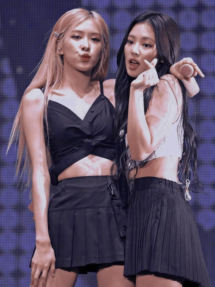 Rosé tung clip hậu trường concert, nhượng bộ Jennie, khép lại ồn ào bất hòa? - Hình 4