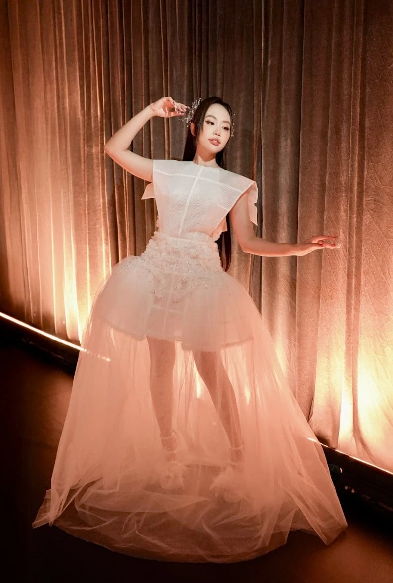 Chung kết Sing! Asia: Phương Mỹ Chi hát 5 thứ tiếng vẫn thua, chia sẻ xúc động - Hình 6