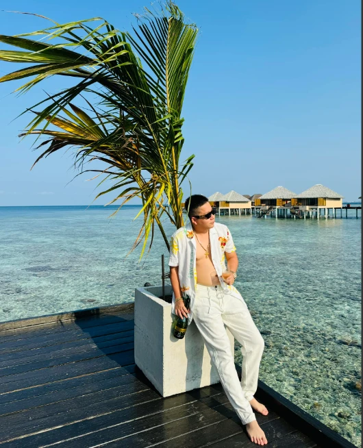 Khoa Pug: YouTuber vung tiền như nước tuyên bố kéo dài chân thêm khiến CĐM sốc - Hình 4