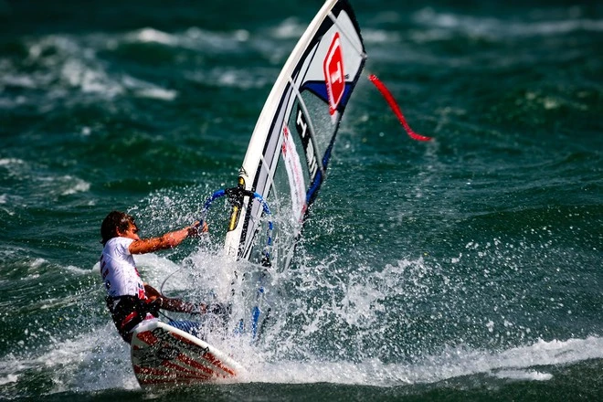 Bãi biển Việt Nam vừa được vinh danh hàng đầu Đông Nam Á: Địa hình đặc biệt, rất ít khi có bão - Hình 5