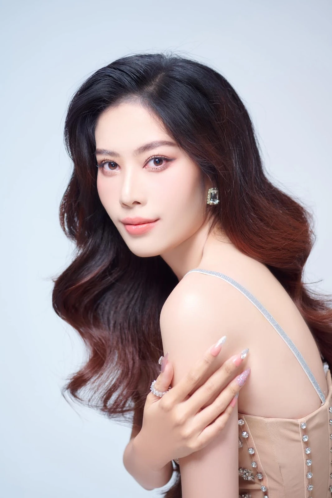 Nam Em livestream phốt tình cũ, bắt bài phản bội nhờ thứ sốc trong tủ quần áo - Hình 2