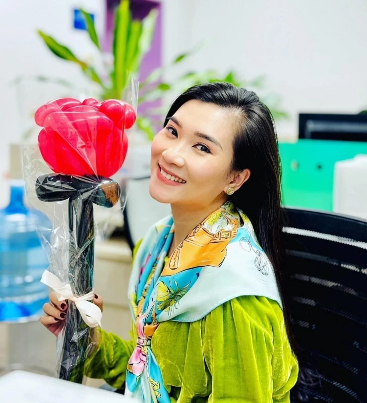 Rộ ảnh chồng gia thế khủng của BTV vừa bị VTV sa thải, thực hư ra sao? - Hình 6