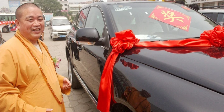 Sao nữ Cbiz bị đồn cặp trụ trì Thiếu Lâm Tự phạm tội, đáp trả gắt, đòi kiện - Hình 6