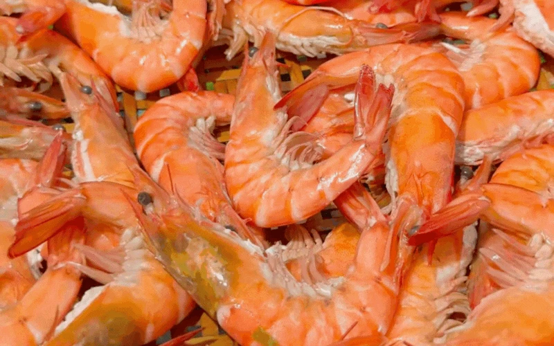 Vì sao tôm rang muối hột đang khiến hội nội trợ phát cuồng thi nhau vào bếp? - Hình 6