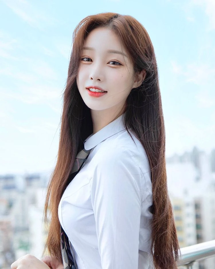 Han Kyung là ai? Nữ streamer Hàn khiến cả Hàn Quốc đỏ mặt vì quá táo bạo! - Hình 7