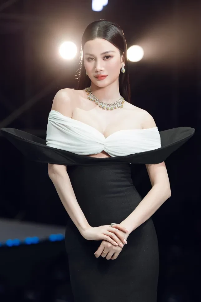Miss Universe: lộ diện thí sinh có đai đen Taekwondo, vóc dáng, visual đối ngược - Hình 8