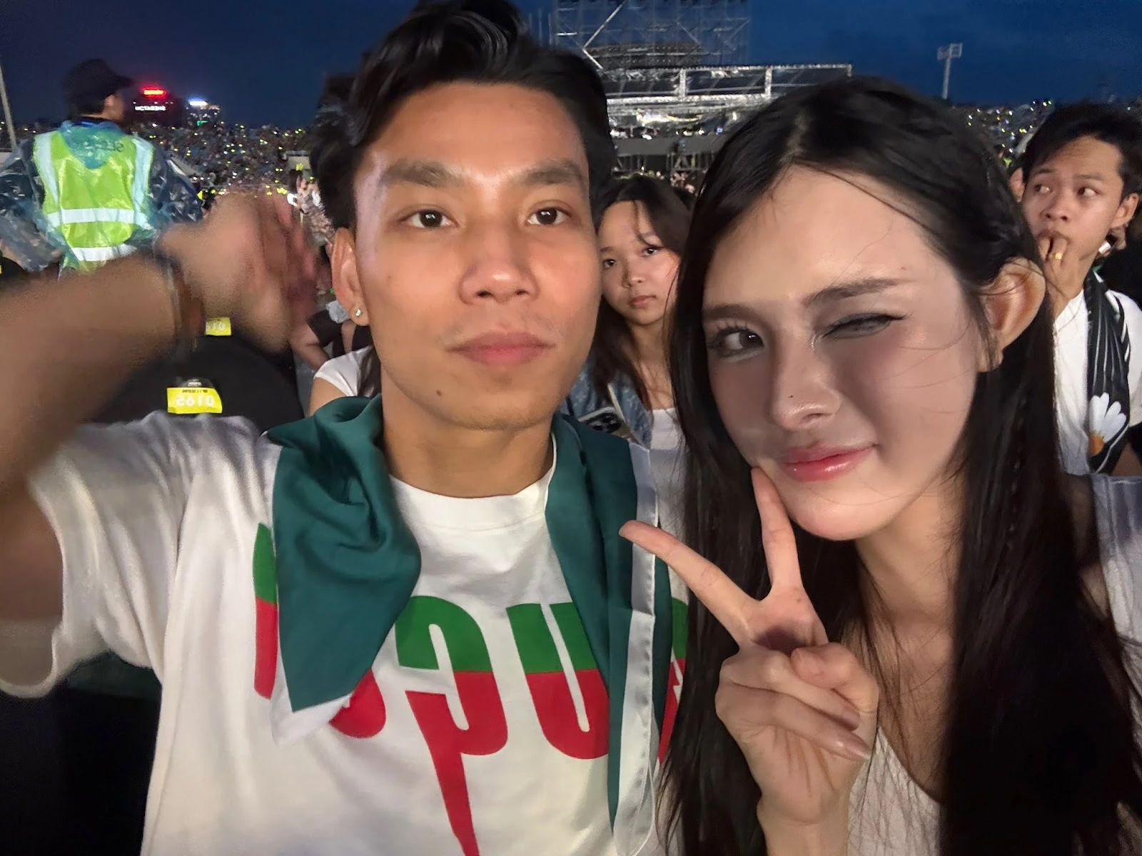 Vũ Văn Thanh mạnh tay tậu nhà, bất ngờ để bạn gái Bích Hạnh đứng tên sổ đỏ? - Hình 4