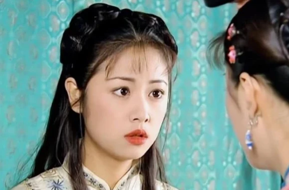 Lâm Tâm Như: lộ ảnh mặt mộc, bị soi từng chi tiết, dấy nghi án thẩm mỹ! - Hình 4