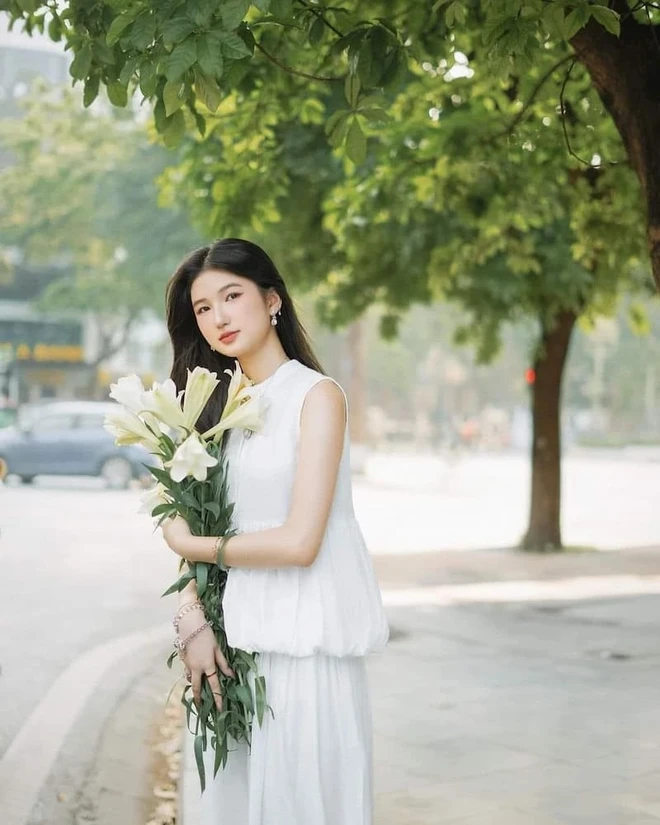 Nàng Mơ lọt Top 15 Vietnams Next Top Model, bị chê, Thanh Hằng biểu cảm sốc - Hình 1