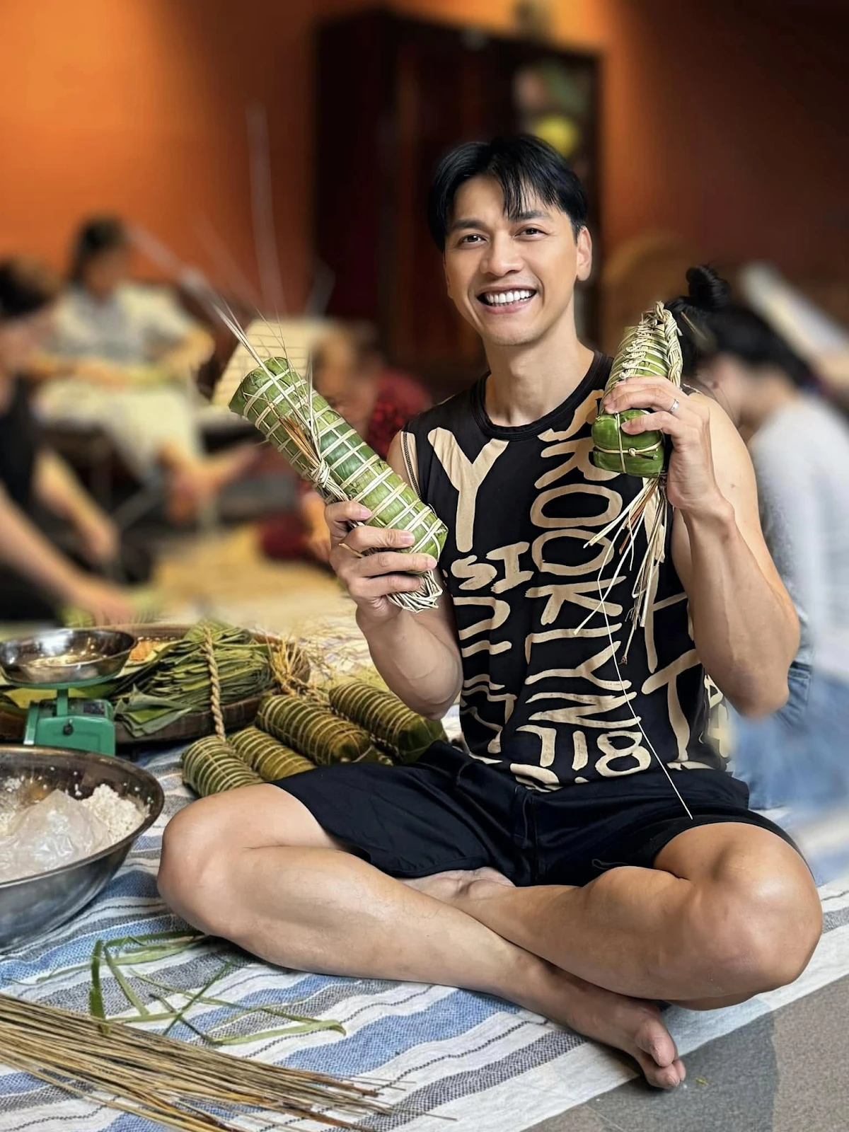 Chủ tịch ACB khoe ảnh body siêu thực, anh chồng Đỗ Mỹ Linh liền rủ rê - Hình 7