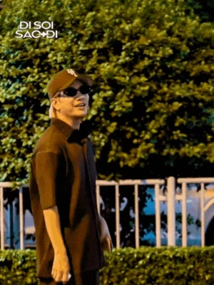 Dàn Anh Trai Say Hi về Việt Nam vào tối muộn: Isaac xuất hiện như tổng tài, Trí Son ghi điểm vì câu nói này! - Hình 5