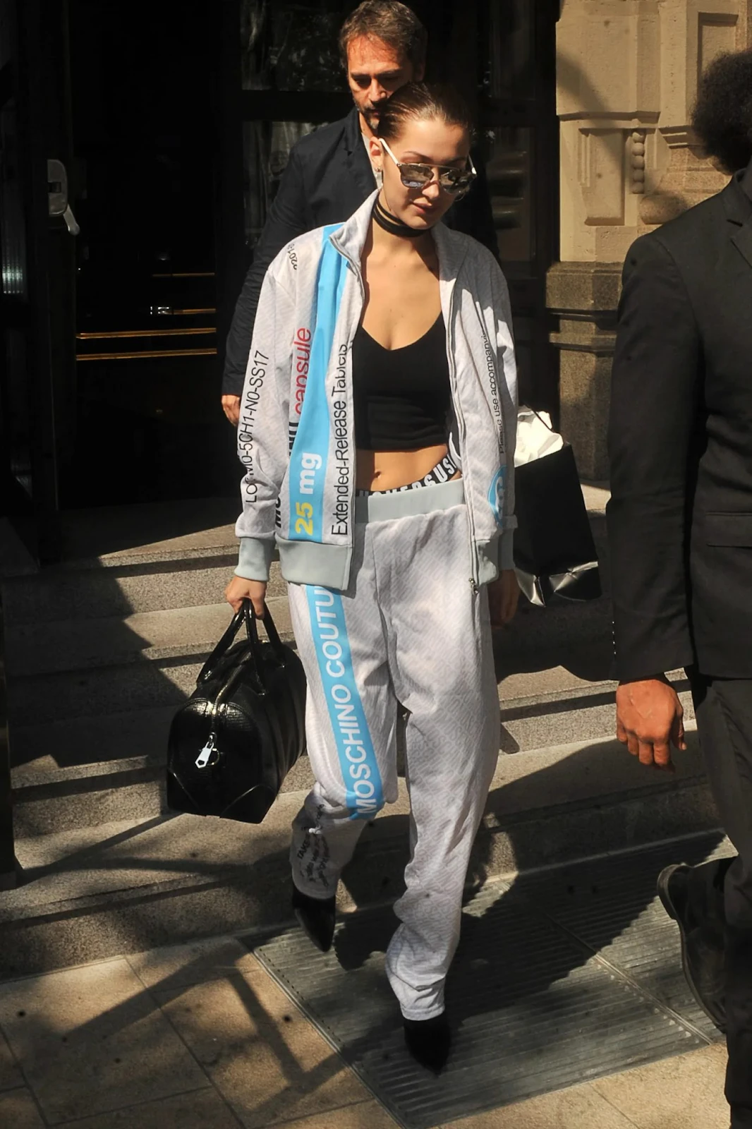 Jennie dạy hư BABYMONSTER, loạt idol Kpop học theo, bị ném đá dữ dội? - Hình 5