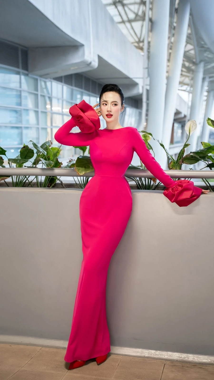 Angela Phương Trinh lộ body thật qua camera thường, khác xa hình ảnh tự đăng? - Hình 6