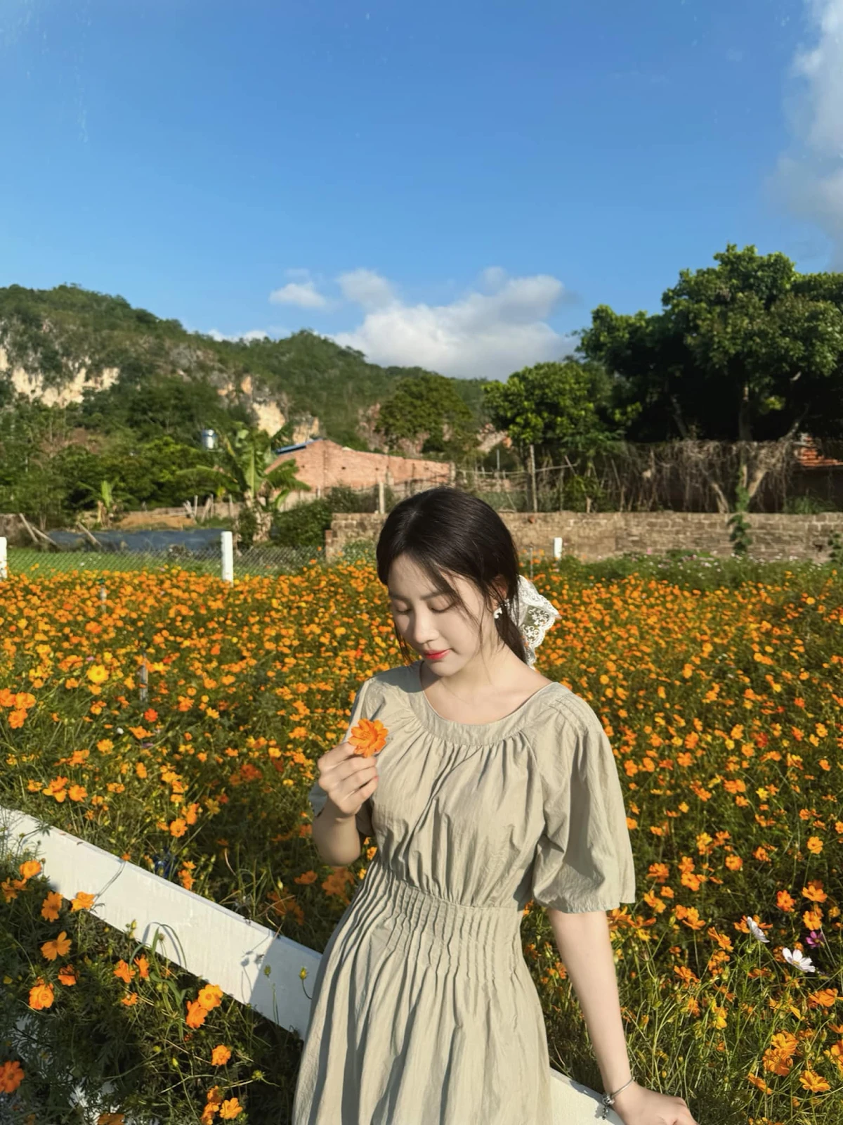 Streamer Nắng: Cô gái 2 lần mắc ung thư, được bạn trai 7 năm chốt đơn ở tuổi 27 - Hình 4
