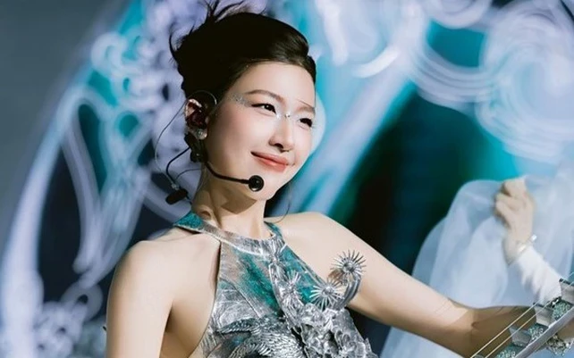 Em Xinh đóng Địa Đạo bị đào ảnh quá khứ, bị nghi dao kéo còn nghi là con trai? - Hình 1