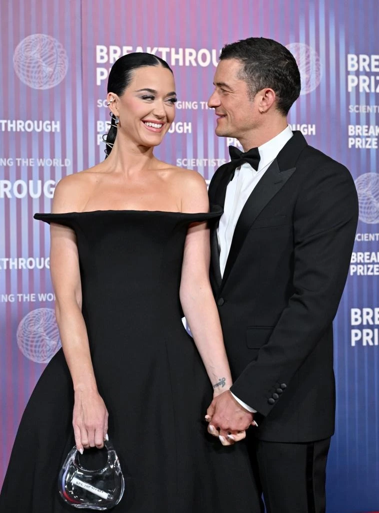 Katy Perry bị bạn trai cắm sừng, thái độ đối mặt với con sau tan vỡ mới sốc - Hình 1