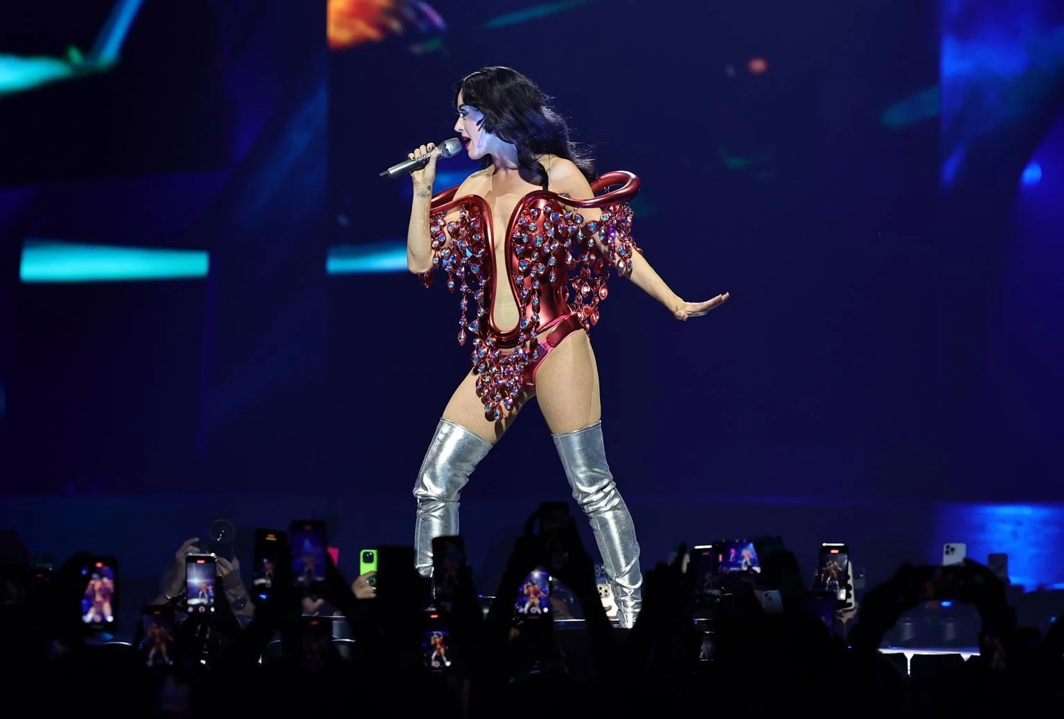 Katy Perry bị bạn trai cắm sừng, thái độ đối mặt với con sau tan vỡ mới sốc - Hình 6