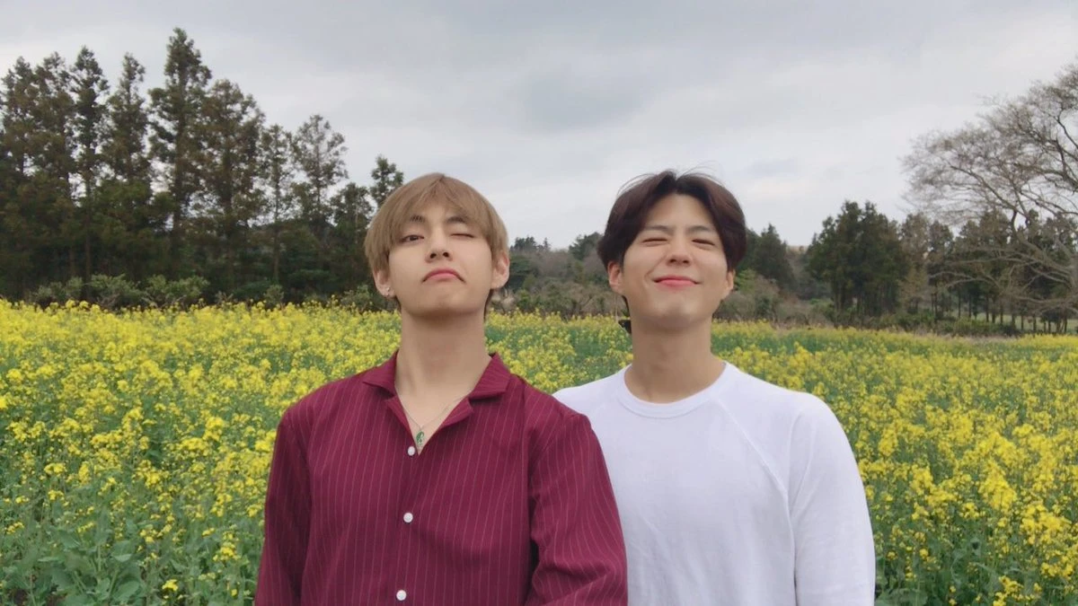 V BTS vừa xuất ngũ đã bị bắt gặp hẹn hò một người ở hộp đêm, lộ cử chỉ thân mật? - Hình 6