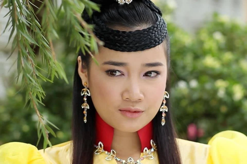 5 tạo hình cổ trang xấu nhất phim Việt: Nhã Phương mà đứng số 2 thì không ai dám giành top 1 - Hình 1