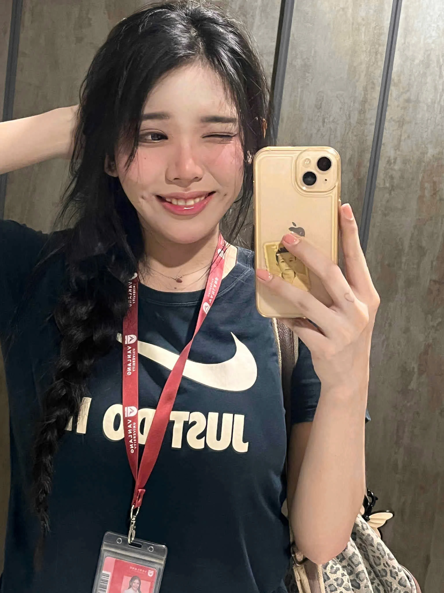 Ảnh chụp lúc 0h sáng của nữ sinh và anh xe ôm công nghệ ở TP.HCM: Hé lộ câu chuyện phía sau - Hình 3