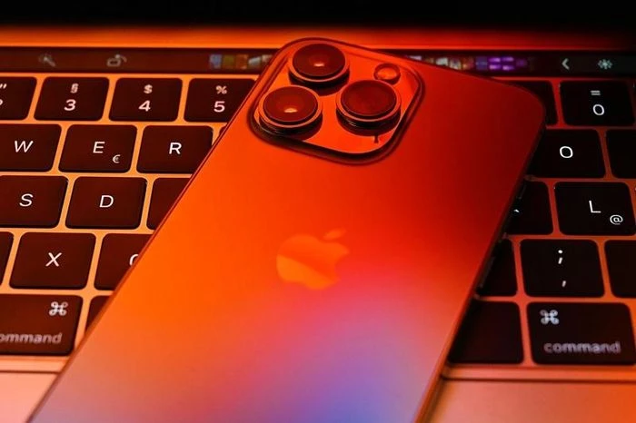 Bên trong phòng thử nghiệm độ bền iPhone của Apple - Hình 1