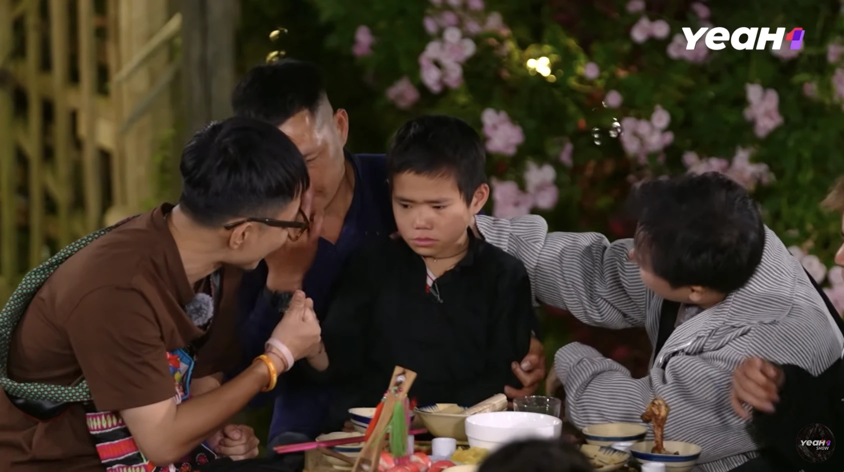 Bức thư bé lớp 3 vùng cao gửi dàn sao Gia Đình Haha: Quẹt vội nước mắt khi đọc đến cuối - Hình 5
