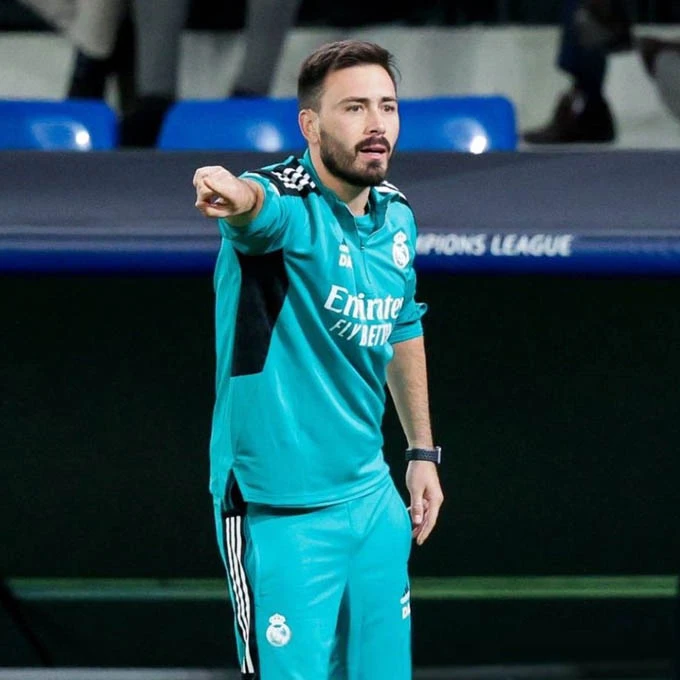 Con trai của Ancelotti dẫn dắt CLB từng hạ bệ PSG - Hình 1