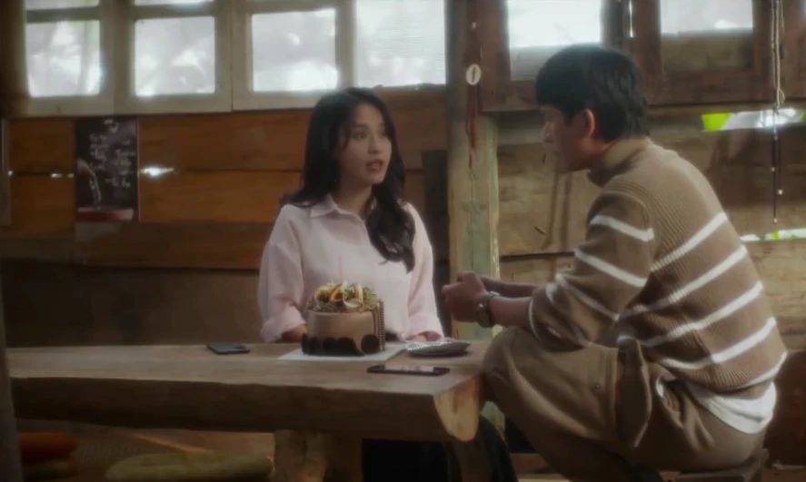 Mặt trời lạnh - Tập 16: Mặc đẹp đến nhà Sơn Dương, Mai Ly bị bồ bắt quả tang - Hình 1