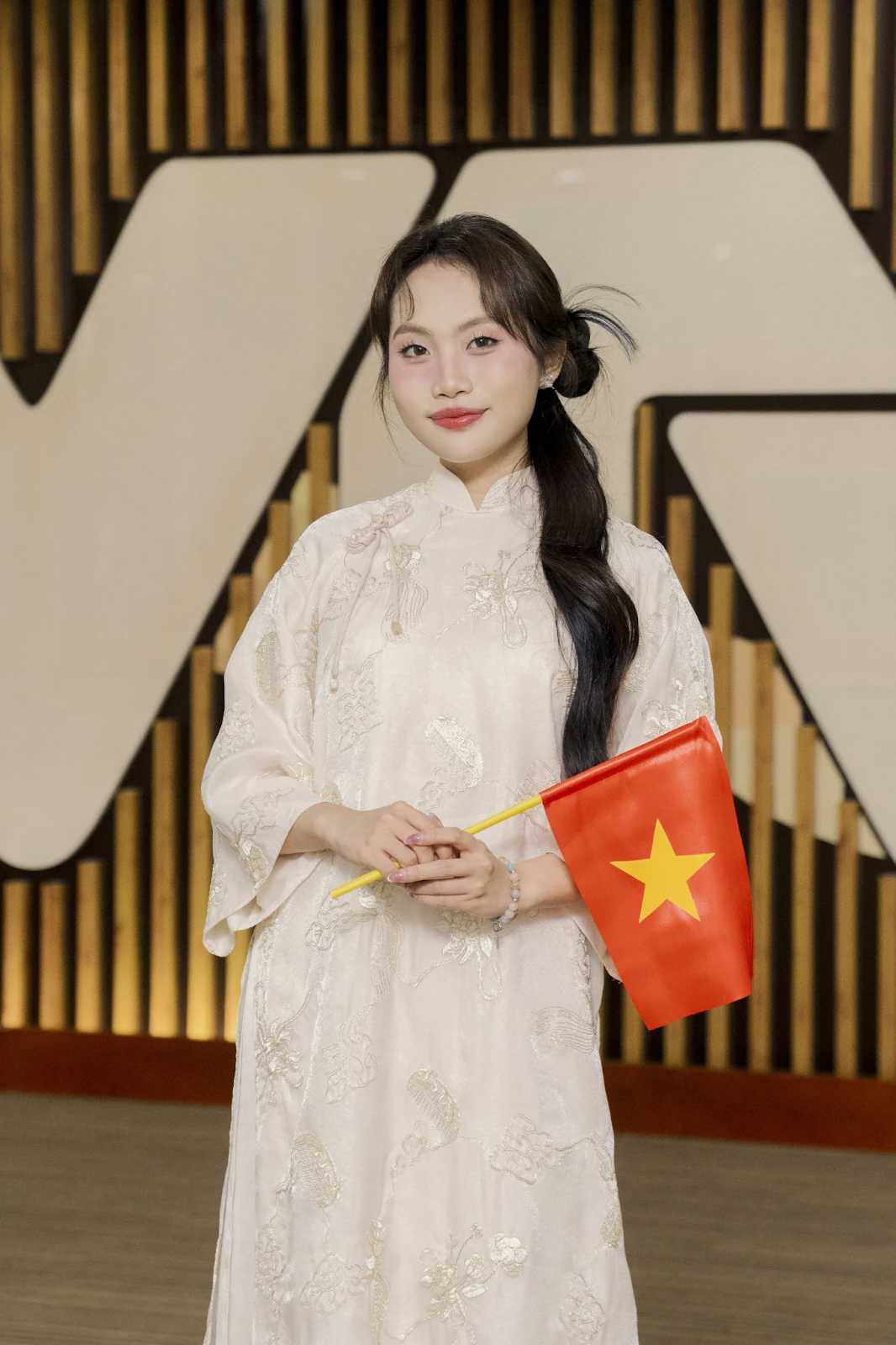 Phương Mỹ Chi nguy to vì ekip TQ ra luật hiểm, khó vào chung kết Sing! Asia - Hình 1