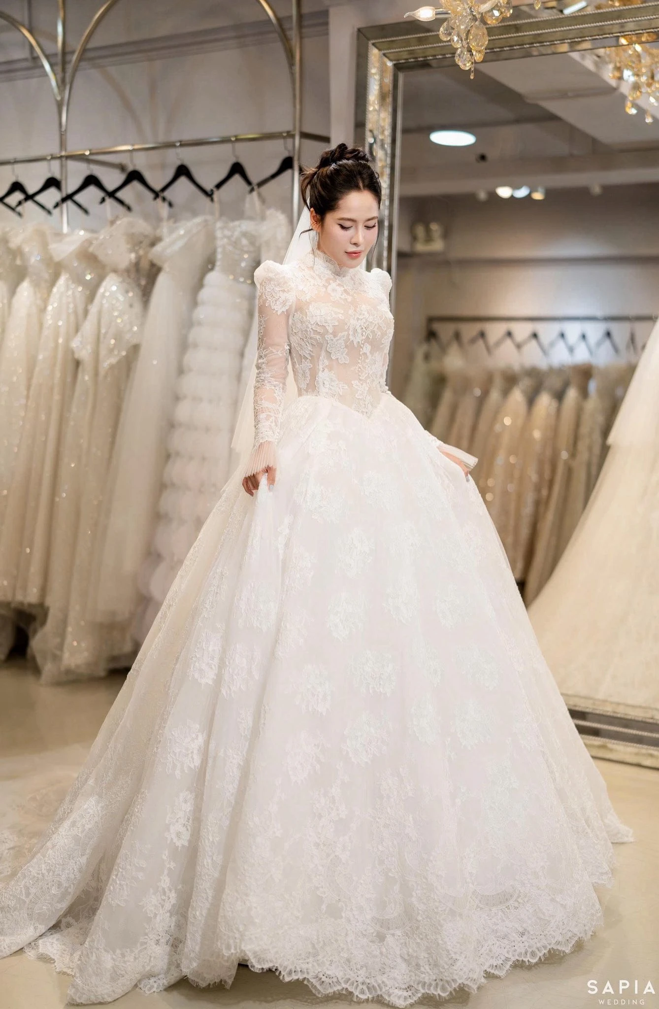 Trung vệ ĐT Việt Nam cưới mẹ đơn thân Quảng Ninh, nàng WAG 3 lần sinh nở vóc dáng vẫn nuột nà, visual sáng bừng - Hình 3