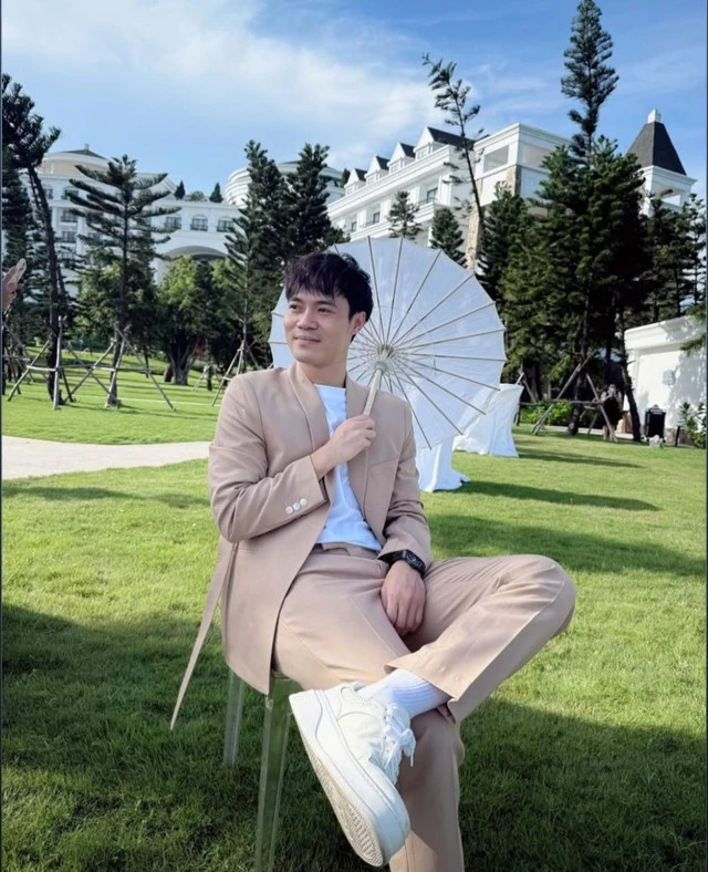 Văn Toàn bất ngờ được cầu hôn, thoát kiếp làm rể phụ, CĐM réo Hòa Minzy - Hình 4